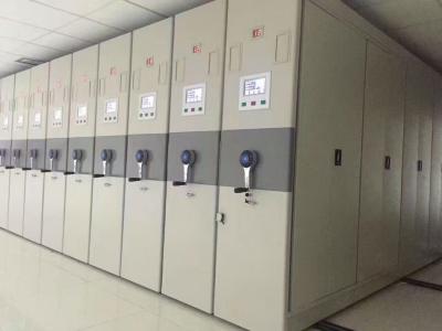 China Cabinetes de archivo de alta densidad eléctricos del sistema del almacenamiento del poder inteligente en pistas en venta
