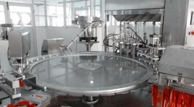 China Automatizado levante-se o enchimento do malote & a unidade tampando que fazem a máquina/linha de produção à venda