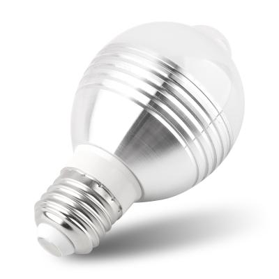 China IP54 PIR Sensor Light Bulb Waterproof Motion Activated Light Bulb Outdoor for sale