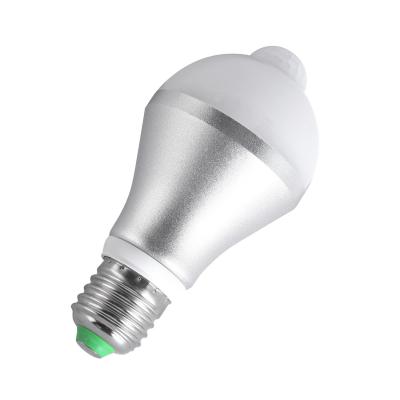 Cina PIR Motion Detection Light Bulb Versatile Passive Infrared Motion Light (Luzza di movimento a infrarossi passivo) in vendita