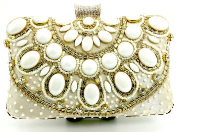 China Diamond Beige Clutch Evening Bag , Women Evening Handbag Inlaid Pearl ODM for sale