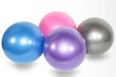 China OEM Aerobic Workout PVC 25cm Yoga Ball Gym Ball Fitness Equipment for sale