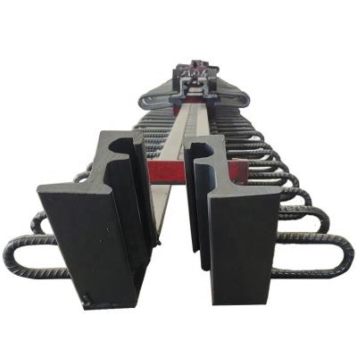 中国 Modular Type Rubber Bridge Expansion Joint Steel Road Bridge Deck 販売のため