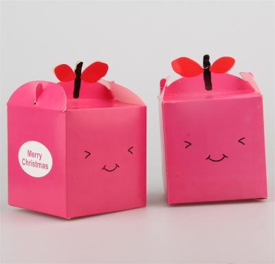 中国 注文のケーキのギフトの食品包装のハンドルが付いている箱によってリサイクルされる食糧カップケーキの折る紙箱 販売のため