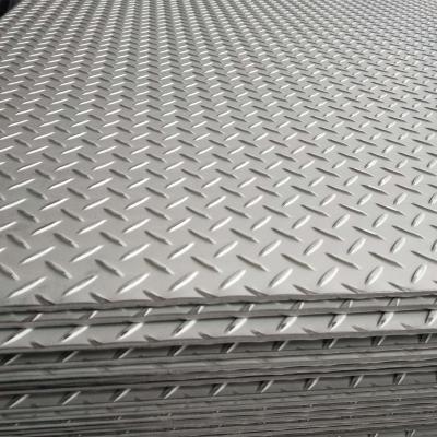 China Hot Rolled Checkered Plate Stainless Steel BA 300 Series Stainless Steel Durbar Plate for sale