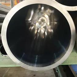 Chine Carbone d'alliage 1006 recuit de tuyau en acier sans couture de cylindre de 1330 piquant 3 - 6m à vendre