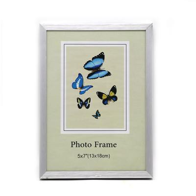 China Simple Style Silver Photo Frames MFS-AL0007 , Decorative Metal Picture Frames for sale