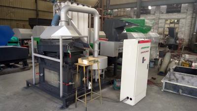 China Crushing Scrap Copper Wire Recycling Machine With Removable Hopper 400-500kg/h for sale