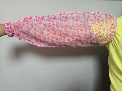中国 スパンボンドのポリプロピレンの使い捨て可能な袖の保護装置の特別に長い注文の印刷 販売のため