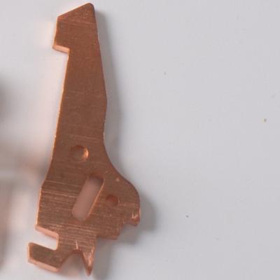 China Partes de estampado de cobre personalizadas para interruptores de circuitos en venta