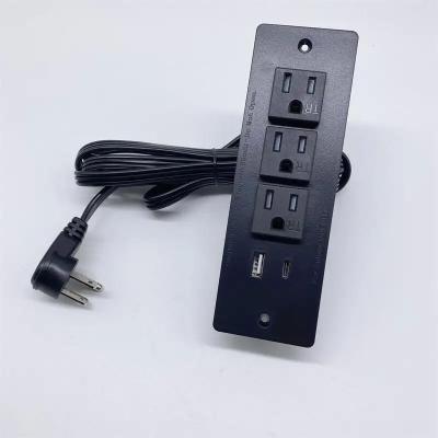 China 24W Power Adapter With TYPE-C Output Currentt PD20W ABS PC Material à venda