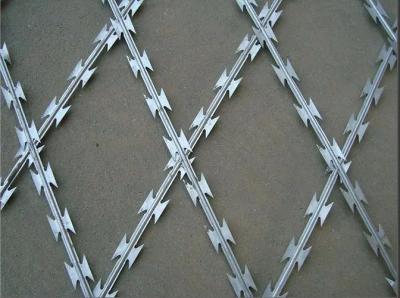 China 75mmx150mm Welded Razor Wire Mesh Rot Proof Function for sale