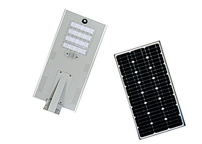 China La luz de calle solar del poder más elevado 80w 100w integró CRI de aluminio 80Ra del sensor en venta