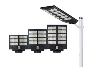 China 400/600/800 lámpara de calle solar al aire libre de movimiento de la prenda impermeable ligera solar LED del sensor en venta