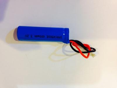 Chine La batterie d'ion de lithium portative emballe 18650 2200MAH 3.7V pour le CE de mètre de soin de corps à vendre