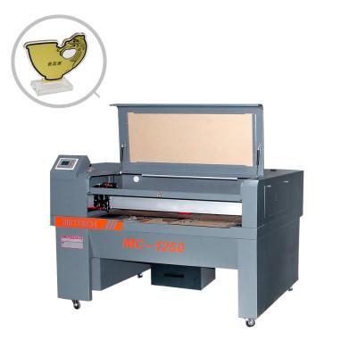 China Bamboo CO2 Laser Cutting Machine For 2mm Steel Plate Cutting for sale