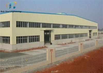 China Q355b Almacén de estructuras de acero de múltiples tramos / Edificio prefabricado / Fábrica de neumáticos en venta