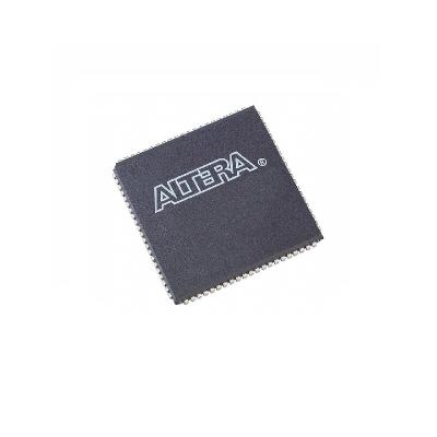 Chine EPF10K10LC84-4 FPGA IC Versatile and Programmable Integrated Circuit à vendre