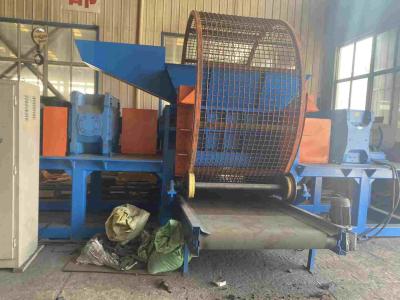 China 55kw Rubber Tire Shredder Machine Rubber Powder Production Line LP-1200 for sale