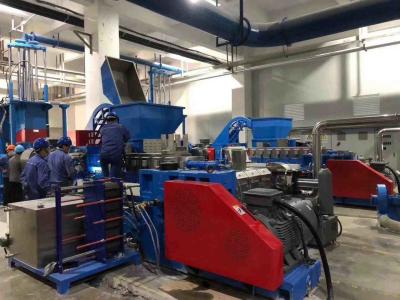 China Tilting 5.5Kw Plastic Recycling Line Pet Flake Granulation Machine for sale