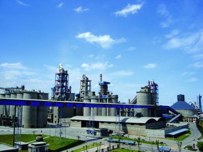 China cadena de producción del cemento 2500tpd en venta