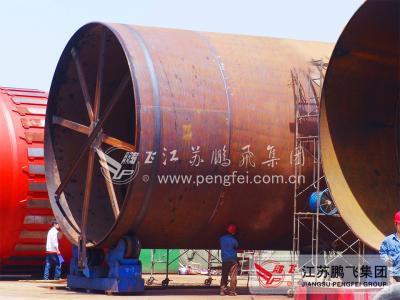 China Pengfei 35CrMo 2 parte ao meio as peças helicoidais da estufa giratória da engrenagem à venda