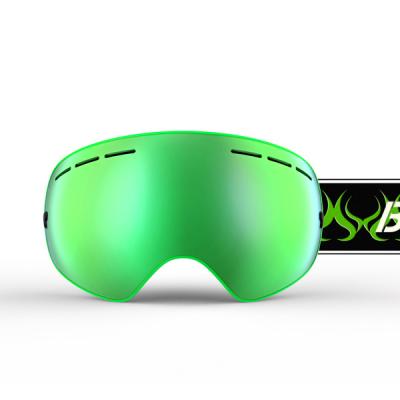 China Fashionable Green Polarized Ski Glasses OTG Snowboarding Goggles with PC Lens for sale