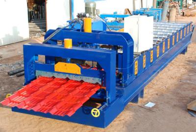 China Stahldach glasig-glänzende Fliesen-Deckungs-Blechumformungs-Maschine mit 18 Formstationen zu verkaufen
