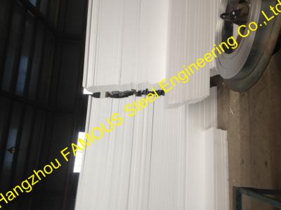 China Glass Wool Insulated Sandwich Panels For Prefabricated House for sale