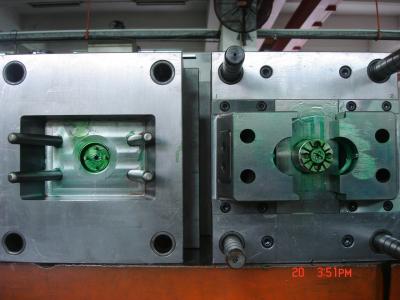 中国 HASCOの熱いランナーの注入型3の版用具LKMの基盤 販売のため