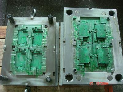 China LYM Cold Runner Mould  Large Parts 2 Multi Cavity With LKM LYM Base for sale
