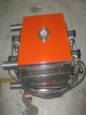 Chine Le télémètre radar chaud de moulage par injection de coureur de cavité multi, par injection en plastique moulage des composants à vendre