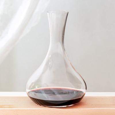China Modern Clear Glass Crystal Wine Decanter 1700ml 60oz Lead Free Mouth Blown for sale