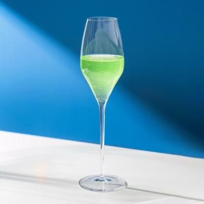 中国 11のOzのワインの長い茎の水晶チューリップ シャンペンは吹くガラス透明な口にフルーティングを施す 販売のため