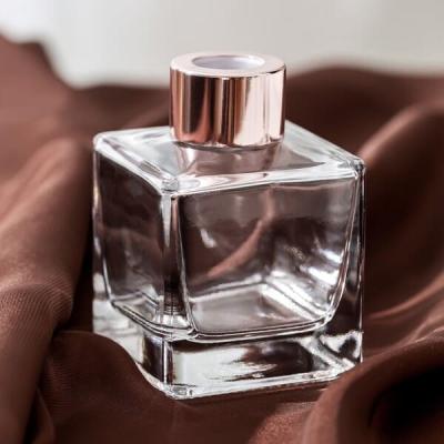 China Máquina quadrada de Reed Diffuser Glass Bottles 100ML do perfume fundida à venda
