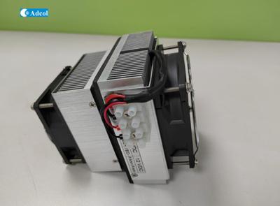 China refrigerador termoeléctrico de Peltier del aire acondicionado 35W para el gabinete de la batería en venta