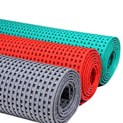 China 1cm Thick Heavy Duty Floor Roll Mats Open Grid Drainage Mats for sale
