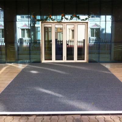 Chine Régions extérieures en aluminium de circulation dense de Mat Crush Resistant Carpet For de plancher à vendre