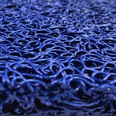 China Loop Coil Swimming Pool Anti Slip Mats Drainage Tile Shower Matting 14mm for sale