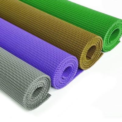 China 5.5mm PVC Floor Mat Roll S Mesh Anti Slip Matting For Wet Areas for sale