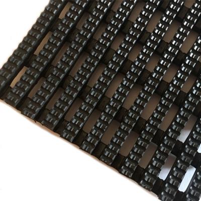 China Open Grid PVC Slip Resistant Floor Mats Hard Wearing Width 0.9M for sale