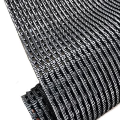 China Hard Wearing Anti Slip PVC Floor Mat Open Grid Pvc Drainage Mat for sale