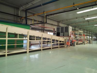 Chine Chaîne de production naturelle de revêtement de dos de tapis d'asphalte contrôle automatique de refroidissement par eau à vendre