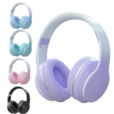 China Auriculares sobre el oído, auriculares ligeros plegables de Bluetooth del ABS con los graves profundos en venta