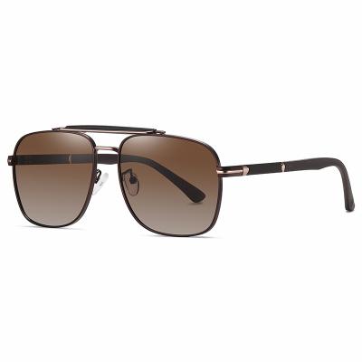 China Custom Square Frame Metal Sunglasses Filters UV Polarized Lens 62mm Lens for sale