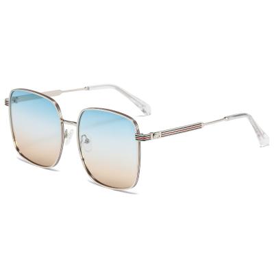 China Metal Frame Polarized Ladies Sunglasses Triacetate Lenses Durable for sale