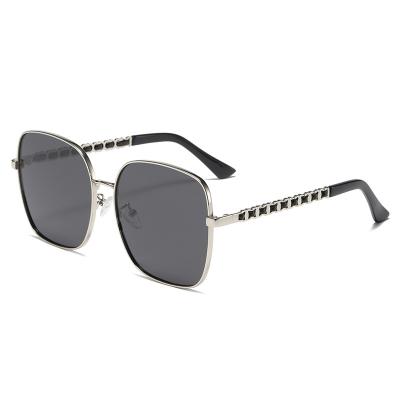 China 144mm Women Polarized Sunglasses , Metal Rim Sunglasses Chain Mirror Legs for sale