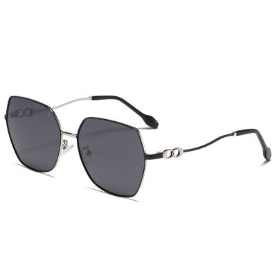 China Hollow Gradient Color Metal Frame Sunglasses Polarized For Women for sale