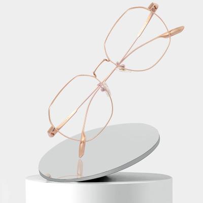 Chine Rond géométrique plein Rim Titanium Eyeglasses Prescription Trend à vendre