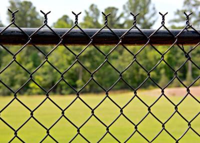 China 6FT Tall 25m Length/Roll Steel Chain Link Fencing For Garden for sale